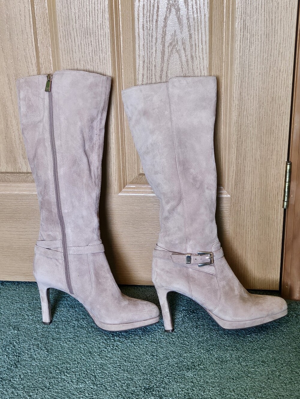 Women's Naturalizer Taelynn Suede Knee-High Boots - Taupe EUC